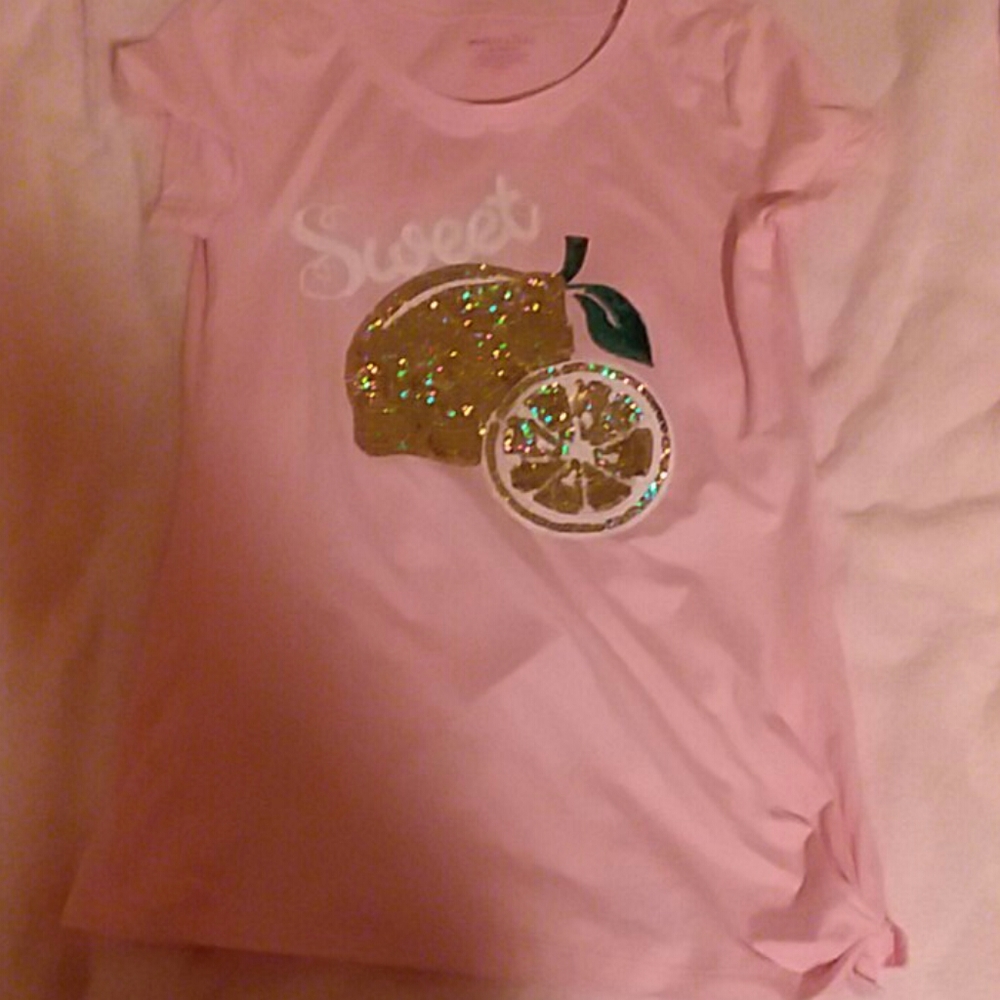 Girls pink graphic tee